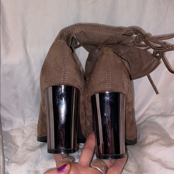 7 1/2 Catherine Catherine Malandrino suede boots - Picture 6 of 8